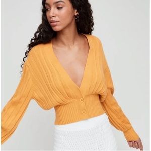 WILFRED Deep Plunge Thais Cardigan Yellow